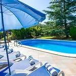 فيلة Anni With Pool Island Krk By Guide *